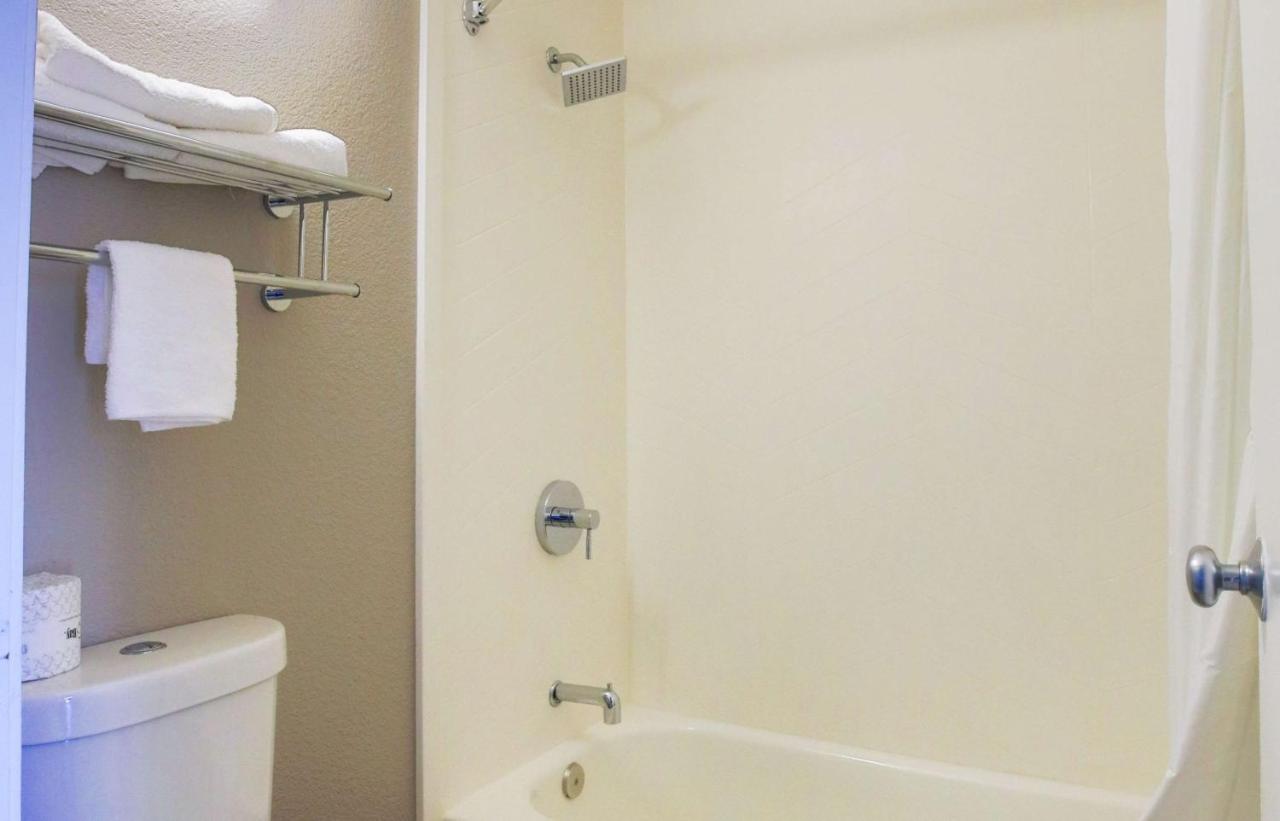 Motel 6-Sacramento, Ca - Central Dış mekan fotoğraf