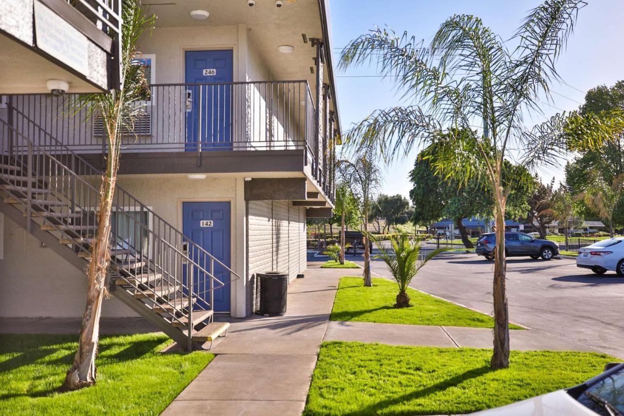 Motel 6-Sacramento, Ca - Central Dış mekan fotoğraf