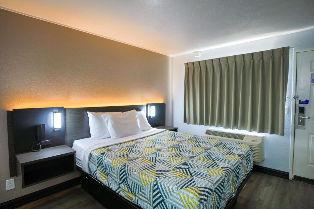 Motel 6-Sacramento, Ca - Central Dış mekan fotoğraf