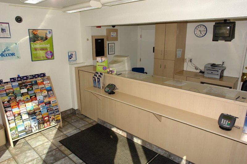 Motel 6-Sacramento, Ca - Central Dış mekan fotoğraf