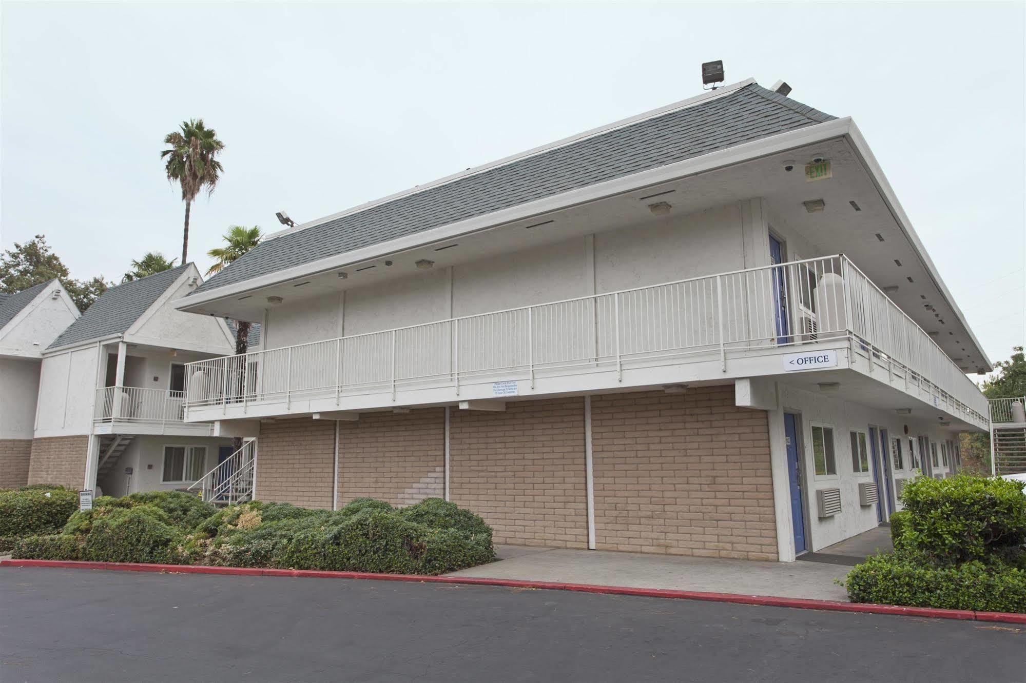Motel 6-Sacramento, Ca - Central Dış mekan fotoğraf