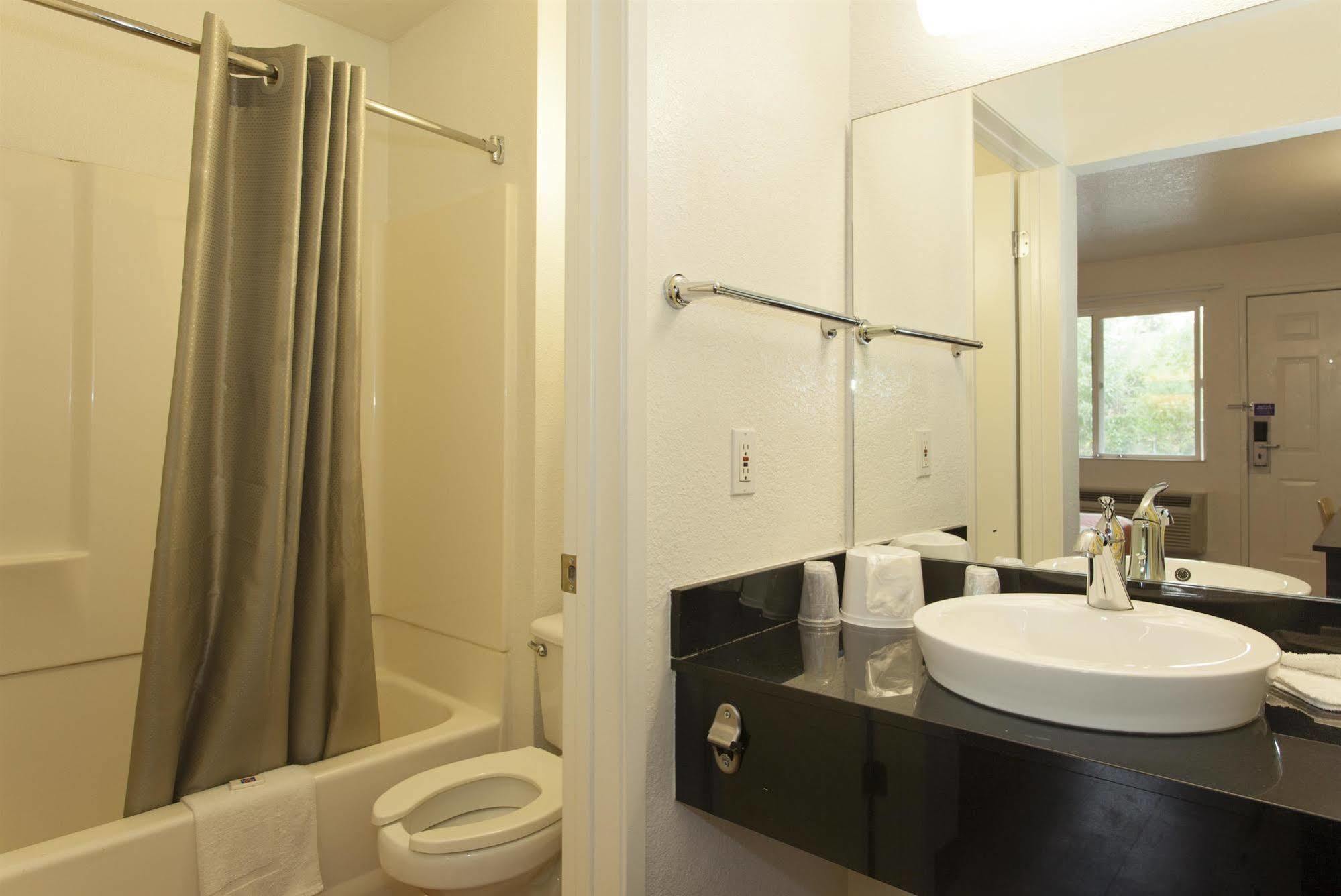 Motel 6-Sacramento, Ca - Central Dış mekan fotoğraf