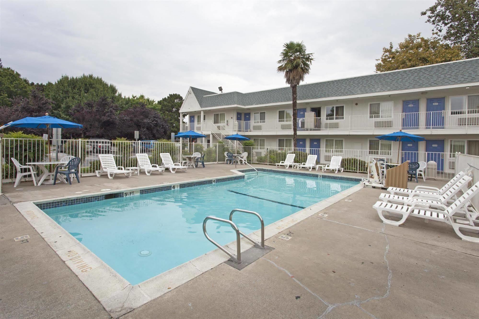 Motel 6-Sacramento, Ca - Central Dış mekan fotoğraf